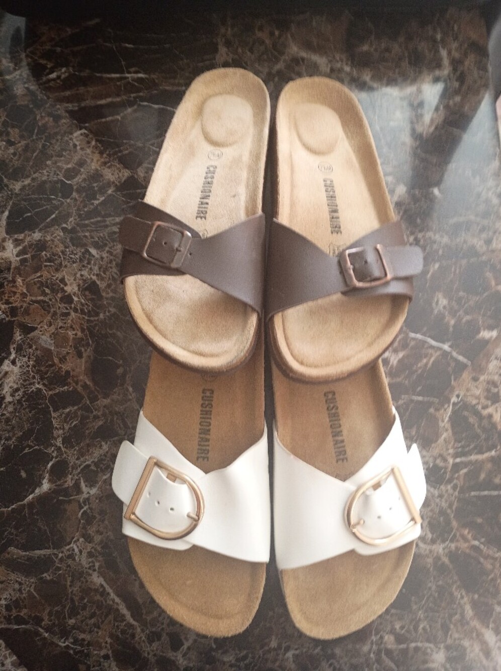 CUSHIONAIRE Two-Tone Brown & White Women's Slide Sandals Bundle.